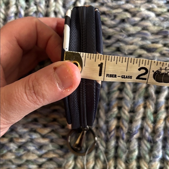 LUG - Coin pouch - Picture 3 of 5